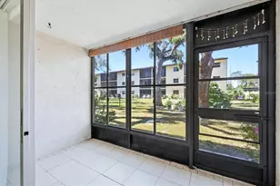 2280 Stickney Point Rd, Sarasota, FL 34231 - Photo 26