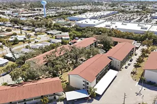 2280 Stickney Point Rd, Sarasota, FL 34231 - Photo 32