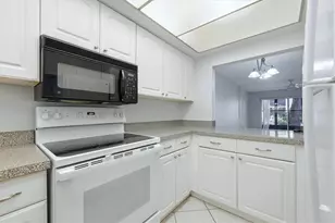 2280 Stickney Point Rd, Sarasota, FL 34231 - Photo 18