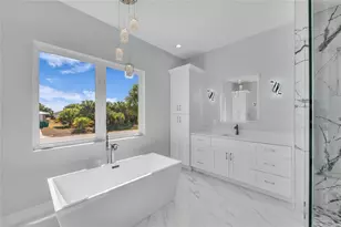 18702 Arapahoe Cir, Port Charlotte, FL 33948 - Photo 30