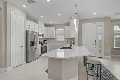 7782 Waning Moon Way, Sarasota, FL 34241 - Photo 6