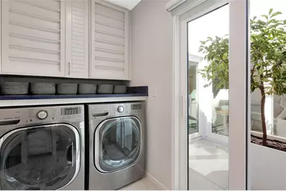 3694 Glen Oaks Manor Drive, Sarasota, FL 34232 - Photo 34