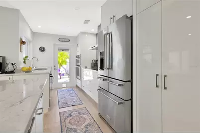 3694 Glen Oaks Manor Drive, Sarasota, FL 34232 - Photo 16