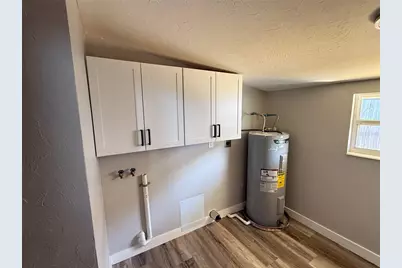 3133 Lake Ridge Drive, Sarasota, FL 34237 - Photo 16