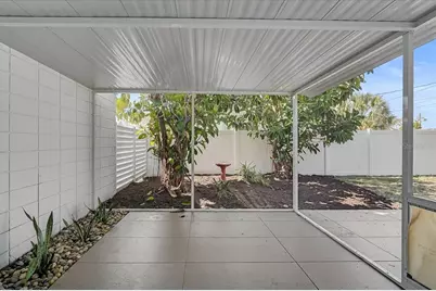 3133 Lake Ridge Drive, Sarasota, FL 34237 - Photo 30