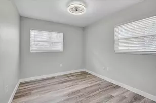 3133 Lake Ridge Dr, Sarasota, FL 34237 - Photo 24