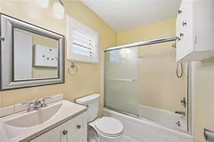 60 Strathmore Blvd, Sarasota, FL 34233 - Photo 22