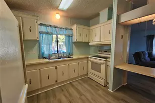 3309 Evelyn Dr, Ellenton, FL 34222 - Photo 8