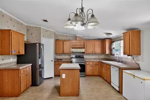 41933 Pine Valley Dr, Paisley, FL 32767 - Photo 4