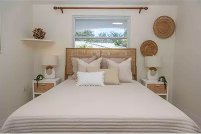 563 Spanish Drive S, Longboat Key, FL 34228 - Photo 20