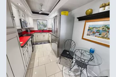 1355 S Portofino Drive #103, Sarasota, FL 34242 - Photo 10