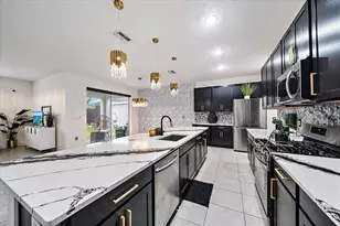 5453 Del Coronado Dr, Apollo Beach, FL 33572 - Photo 8