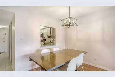 3700 S Osprey Avenue #219, Sarasota, FL 34239 - Photo 8