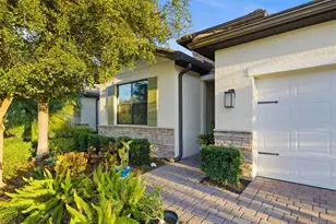 11937 Blazing Star Dr, Venice, FL 34293 - Photo 6