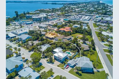 305 57th Street #A, Holmes Beach, FL 34217 - Photo 4