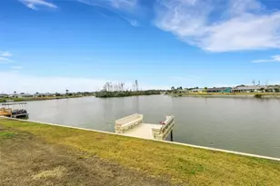 1516 Valley Forge Blvd, Sun City Center, FL 33573 - Photo 2