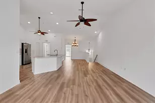 7269 Fountain Palm Cir, Bradenton, FL 34203 - Photo 6