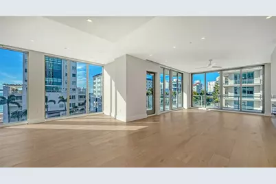 223 Golden Gate Point #302, Sarasota, FL 34236 - Photo 4