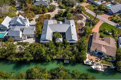 677 Lands End Drive, Longboat Key, FL 34228 - Photo 60