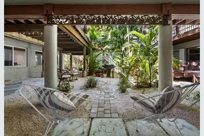 677 Lands End Drive, Longboat Key, FL 34228 - Photo 44