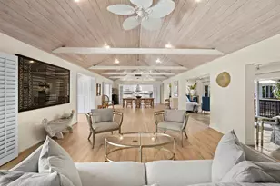 677 Lands End Dr, Longboat Key, FL 34228 - Photo 12