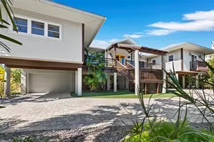 677 Lands End Dr, Longboat Key, FL 34228 - Photo 10