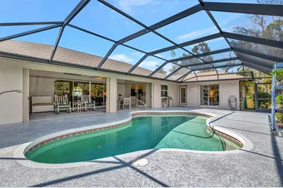 6183 Misty Oaks Drive, Sarasota, FL 34243 - Photo 2