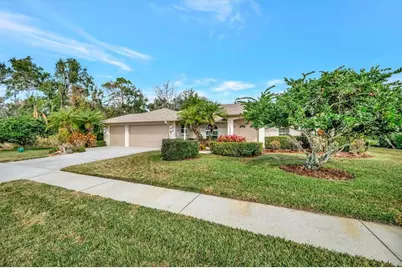 6183 Misty Oaks Drive, Sarasota, FL 34243 - Photo 2