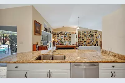 6183 Misty Oaks Drive, Sarasota, FL 34243 - Photo 22