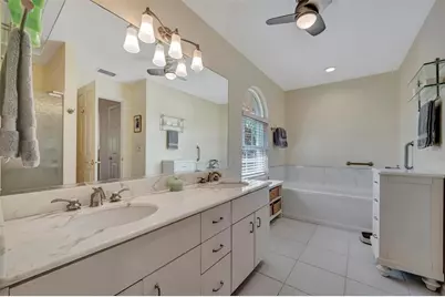 6183 Misty Oaks Drive, Sarasota, FL 34243 - Photo 34