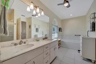 6183 Misty Oaks Dr, Sarasota, FL 34243 - Photo 34