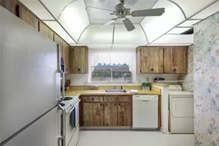 3618 34th Ave Dr W, Bradenton, FL 34205 - Photo 10