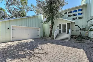 5310 Hidden Harbor Rd, Sarasota, FL 34242 - Photo 12