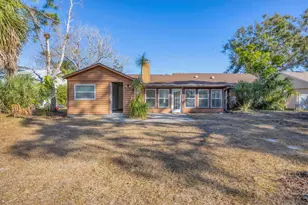 2942 Woodpine Cir, Sarasota, FL 34231 - Photo 28