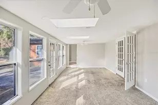 2942 Woodpine Cir, Sarasota, FL 34231 - Photo 26