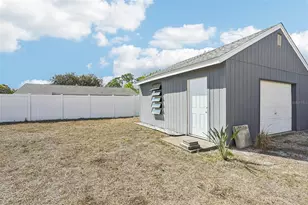 8635 Chesebro Ave, North Port, FL 34287 - Photo 38