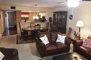 577 Lakeside Dr, Bradenton, FL 34210 - Photo 4