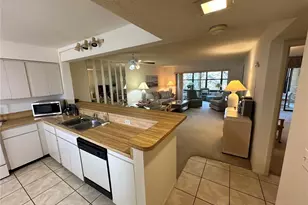 346 Springdale Dr W, Bradenton, FL 34210 - Photo 6