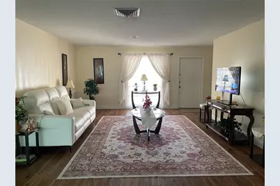 5624 Palm Aire Drive #V105, Sarasota, FL 34243 - Photo 2