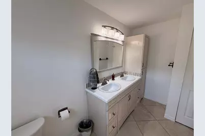 1629 Georgetowne Boulevard, Sarasota, FL 34232 - Photo 18