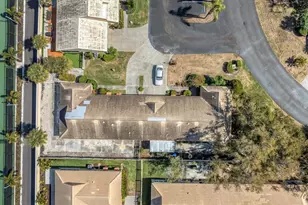 3613 57th Ave Dr W, Bradenton, FL 34210 - Photo 32