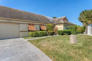 3613 57th Ave Dr W, Bradenton, FL 34210 - Photo 1