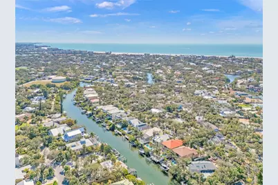 5144 Oxford Drive, Sarasota, FL 34242 - Photo 6