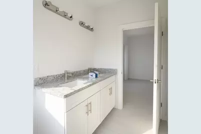 162 Jade Street, Rotonda West, FL 33947 - Photo 8