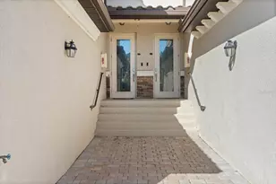 18113 Gawthrop Dr, Lakewood Ranch, FL 34211 - Photo 2