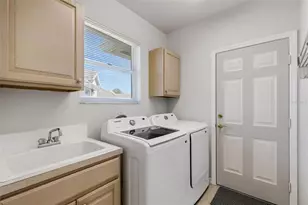 7310 Dunes Ct, Bradenton, FL 34202 - Photo 44