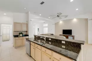 7310 Dunes Ct, Bradenton, FL 34202 - Photo 22