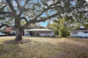 3856 27th Pkwy, Sarasota, FL 34235 - Photo 2