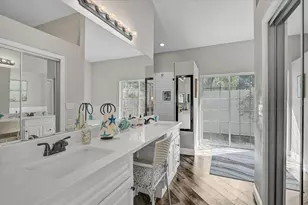 4427 Highland Oaks Cir, Sarasota, FL 34235 - Photo 18