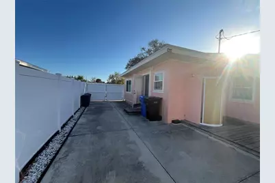 733 Laurel Avenue, Venice, FL 34285 - Photo 6